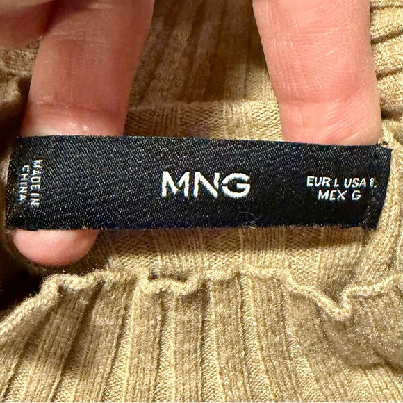 ⭐️ Mango ($78) Perkins Neck Ribbed Dress - PTP 19 - Picture 5 of 7